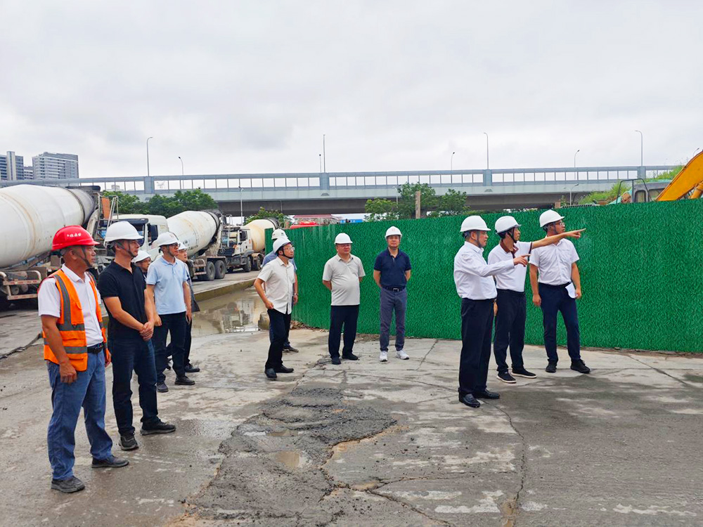 高温督导筑防线，匠心建设保平安｜管委会领导莅临中住建设苏外长沙校区二期项目视察安全生产