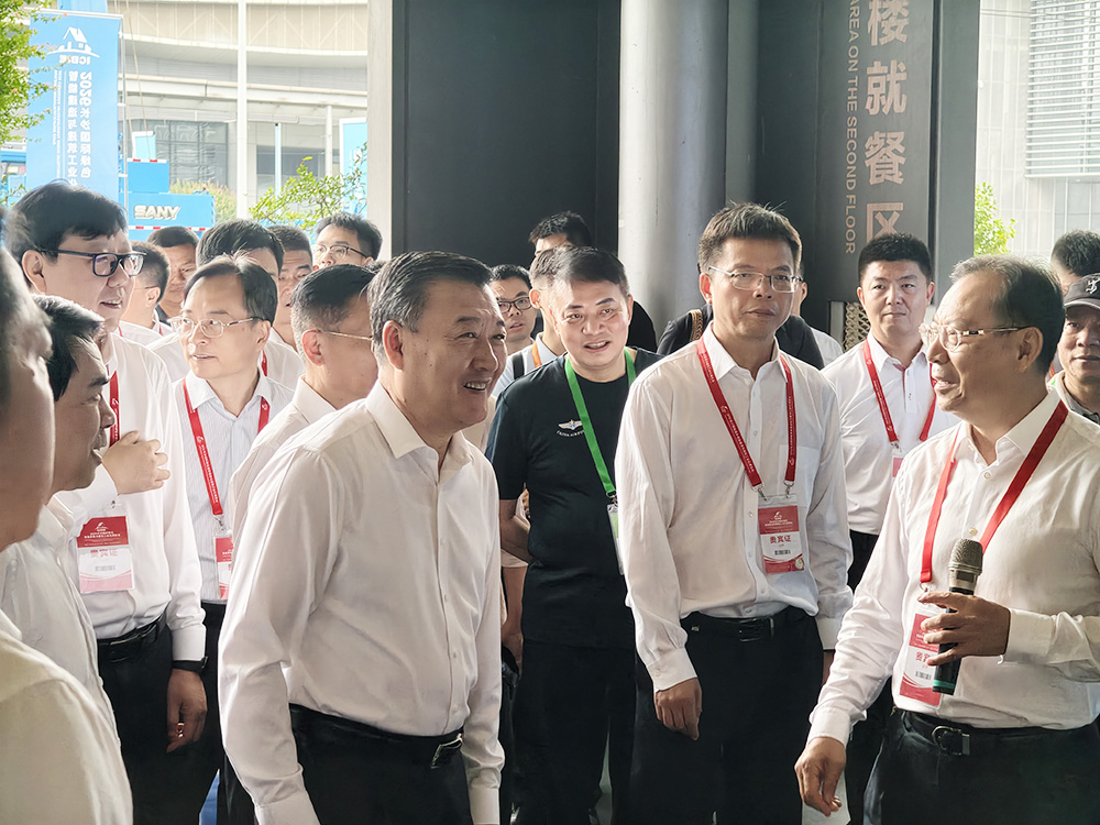 智筑新未来｜中住建设董事长曾文园出席 2026 长沙筑博会，紧跟 “十五五” 战略布局智能建造新赛道